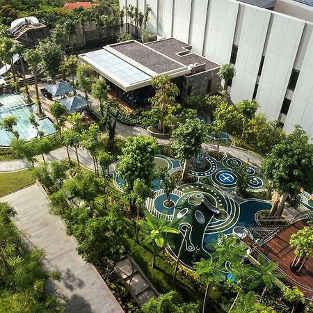 Padma Hotel Semarang Exterior photo